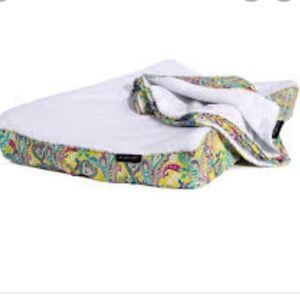 [ah goo] universal contour changing pad BNIB #10